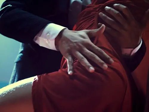 丈夫出轨怎么办 身为他的妻子应该怎么做