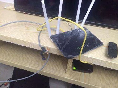 网络电视怎么连接机顶盒