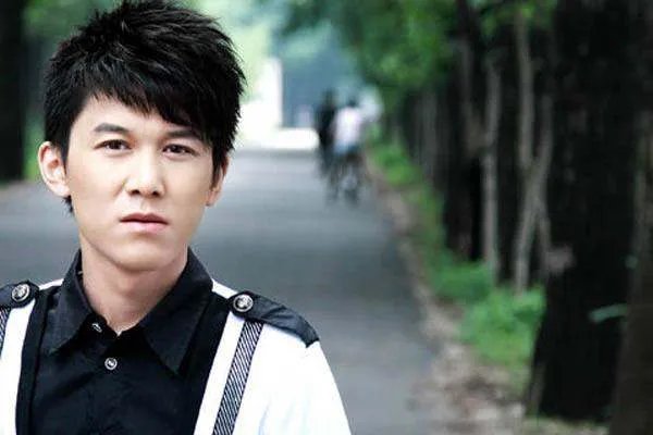 最近最火且好听的歌曲有哪些？