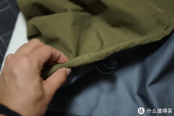 始祖鸟冲锋衣怎么样