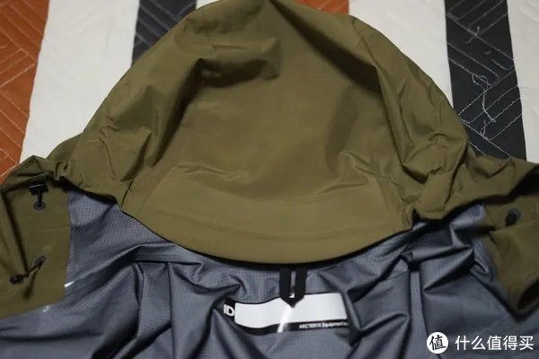 始祖鸟冲锋衣怎么样