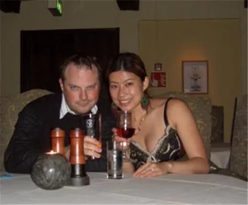 一周年结婚纪念日怎么过 给老婆一个浪漫的纪念日