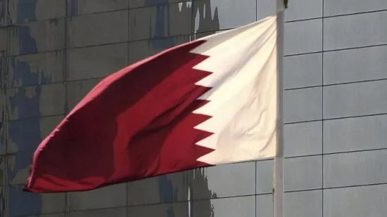 卡塔尔国旗是世界最长国旗 长宽比为28:11