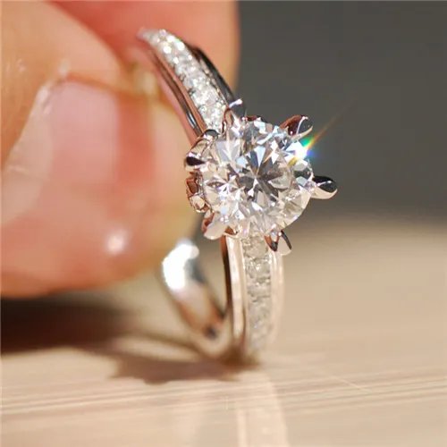 钻石戒指图片赏析 2017最受欢迎的钻石品牌