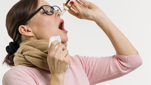 眼皮肿是怎么回事