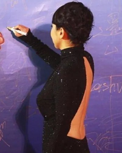 闫妮性感大尺度图片曝光 美艳性感妩媚动人