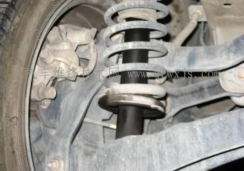 如何判断减震器漏油