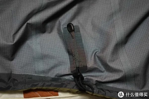 始祖鸟冲锋衣怎么样