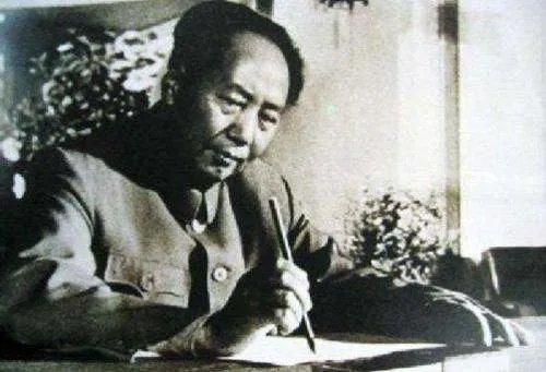 毛泽东思想的精髓是什么？？