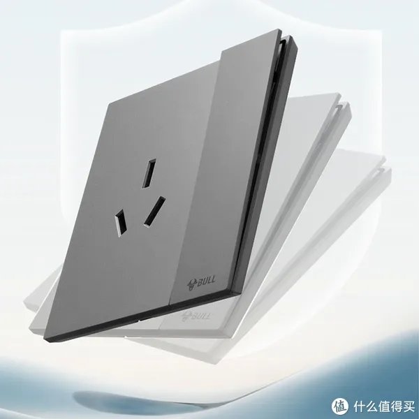 超模刘雯代言公牛集团，开启时尚超薄开关新时代