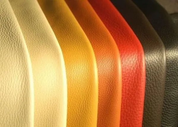 水洗皮和pu皮有什么区别，这两种皮的皮衣平时要怎么清洗，都能用水洗吗？