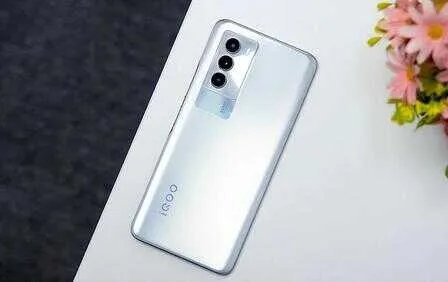 vivo手机哪款性价比高质量好（2022值得入手的手机）