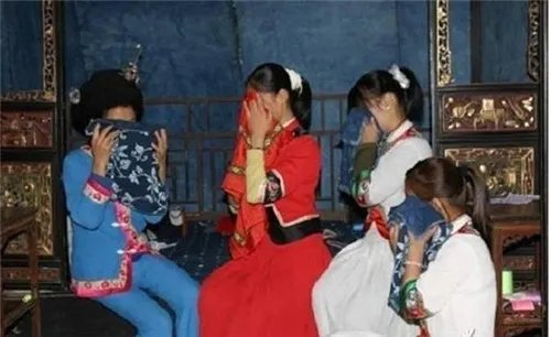 少数民族的风俗有哪些  少数民族6大古怪风俗汇总