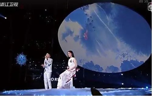 郭沁为什么坐在椅子上：郭沁个人资料简介