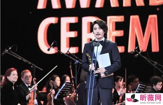 王泷正个人资料简介及图片介绍