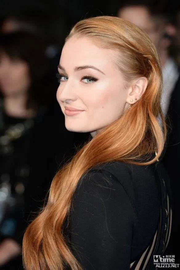 《X战警:天启》伦敦全球首映 万磁王缺席X教授撑场