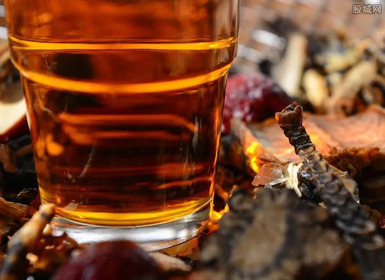 路易十三酒多少钱 路易十三酒最贵多少钱