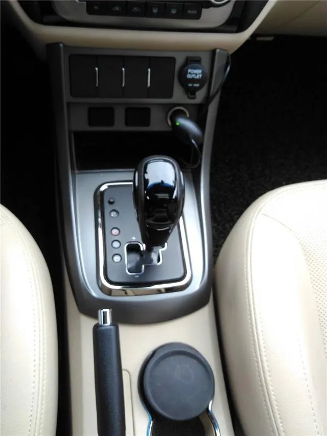 吉利帝豪有什么优缺点？