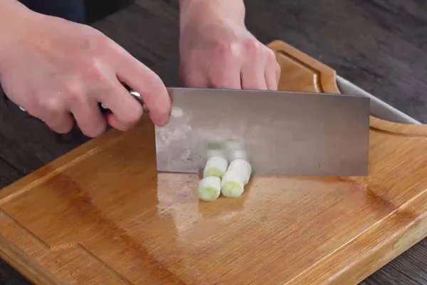 咸鱼茄子煲的做法 咸鱼茄子煲的家常做法