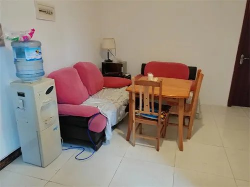 饮水机里面漏水怎么回事