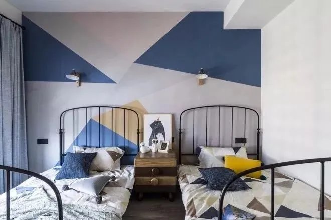 相比上下铺，双人床的儿童房，更安全宽敞！