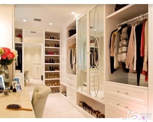 步入式衣柜规格    步入式衣柜尺寸