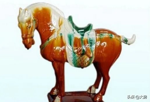 关于唐三彩的简介？