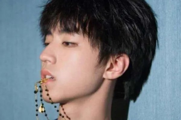 究竟发生了什么，让粉丝惊叹王俊凯反应能力？