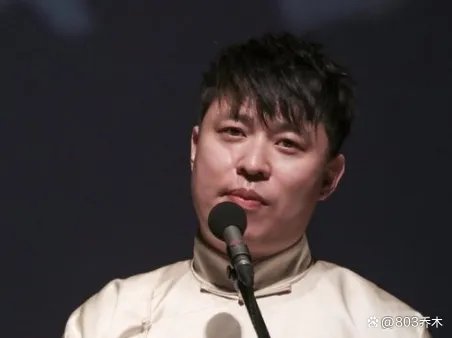 2010年,曹云金大闹郭德纲的生日宴,为啥不敢数落李鹤东?