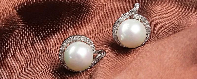 锆石是什么 锆石是什么东西