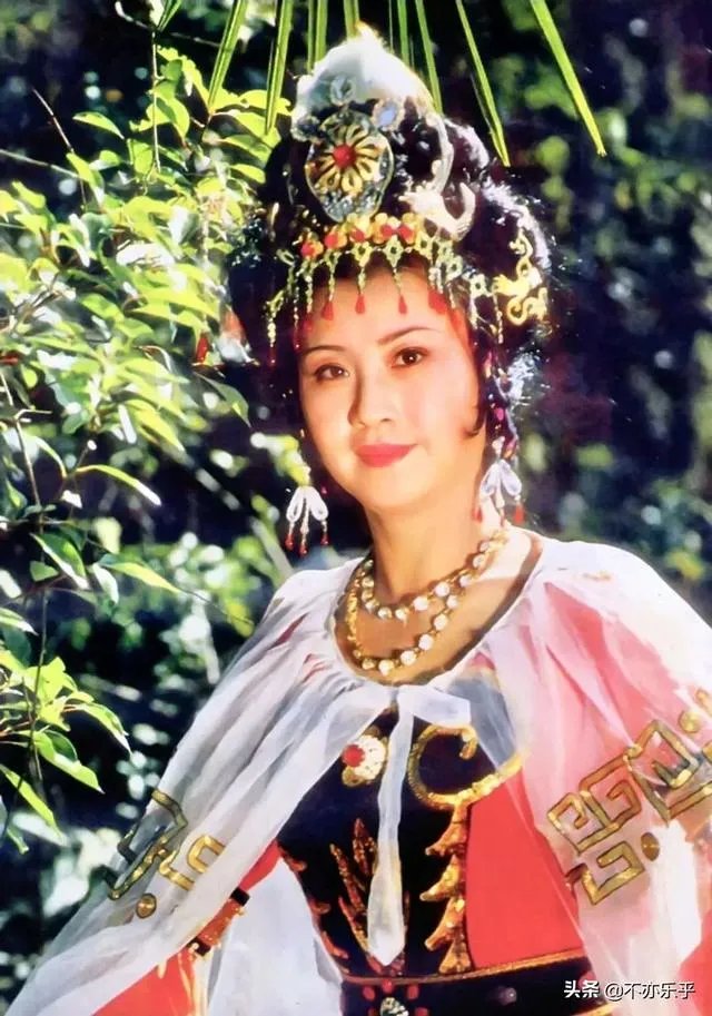 该如何评价西游记中的铁扇公主,她做错了什么?