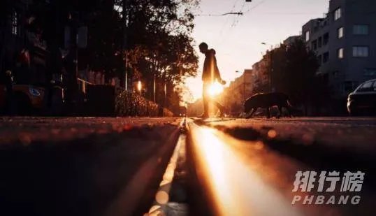 realmeGT大师版和探索版区别_realmeGT大师版和探索版有什么不同