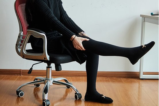 膝盖弯曲伸直时嘎吱响是怎么回事