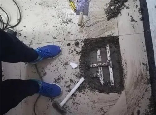 卫生间漏水怎么办