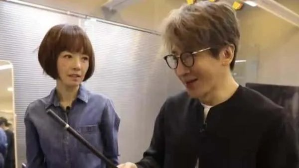 2013年王力宏冲到春晚后台,怒甩刘谦耳光,当年到底发生了什么?