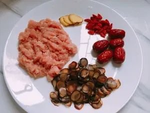 鹿茸的功效与作用及食用方法