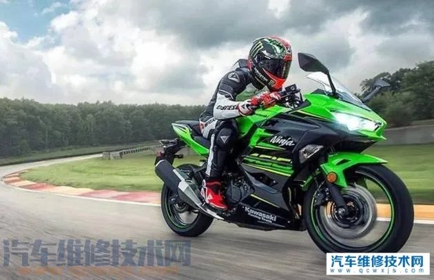 川崎忍者400身高180能骑吗,川崎400身高多少可以骑