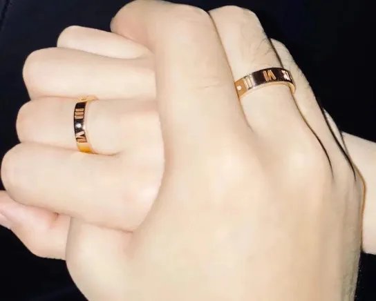 女人戒指戴中指是什么意思 戒指戴在不同手指的意义是什么