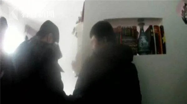 小偷偷东西将自己反锁房主家中，偷盗是严重犯罪吗？