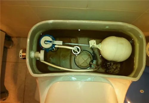 抽水马桶配件起到什么作用 安装抽水马桶配件的详细步骤