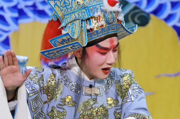 你觉得陶云圣的相声说的如何?