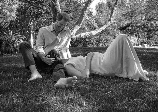 39岁梅根官宣怀二胎，半年前才经历流产，对身体有何危害？