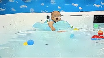 关于婴儿泳池溺水获救，家长索赔150万这件事，你有什么看法？