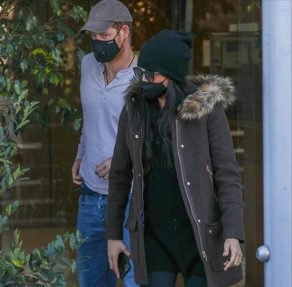 39岁梅根官宣怀二胎，半年前才经历流产，对身体有何危害？