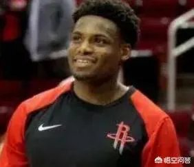 卡佩拉马上就要回来了，火箭阵容也齐整了，你们说火箭能飞起来吗？就像上赛季那样？