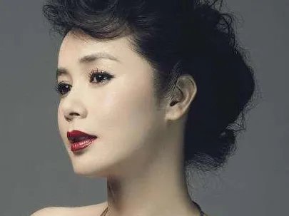 蒋雯丽老公是谁？婚姻幸福吗？