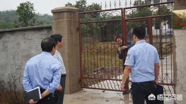 孩子马上上一年级了,送去好点封闭式学校住宿,还是去普通的不住宿学校好呢?为什么?