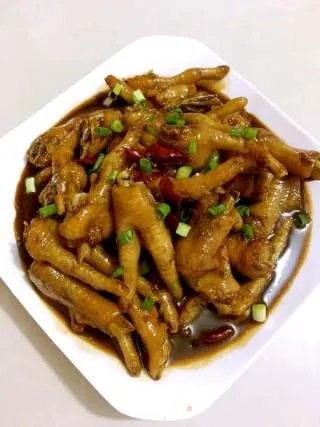 红烧鸡爪