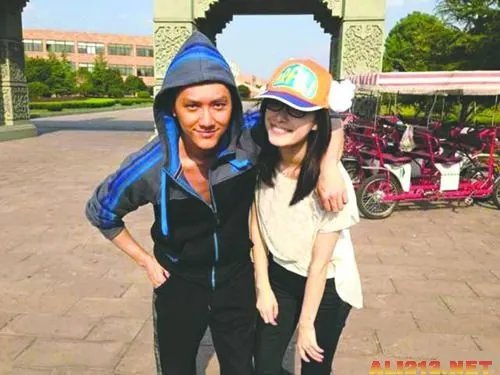 倪妮的胸都露出来了！ 大尺度艳照网上曝光