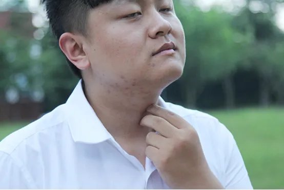 喉咙干痒咳嗽是什么原因